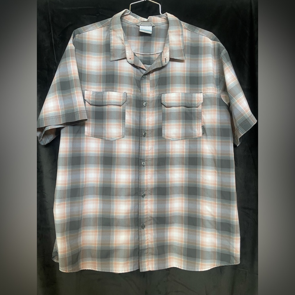 Columbia Short Sleeve Button Down Plaid